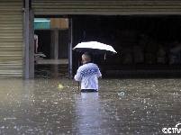 暴雨袭击广东珠海 部分地区水浸严重