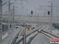 “大漠新丝路”格库铁路 看新疆如何直通青藏高原