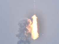 我国首次固体运载火箭海上发射技术试验取得成功