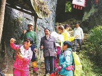 一条赛道跑出乡村振兴路——利川中国山地马拉松赛的加速效应