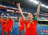 法国女足世界杯 中国女足1：0击败南非队