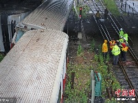 美国波士顿地铁再出脱轨事故