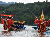 贵州台江：欢度苗族独木龙舟节
