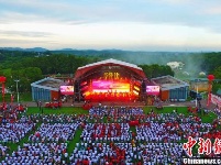 湖北洈水上演“红色之夜” 祝福祖国传承经典