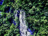 天不落水 绝壁徒步去寻水