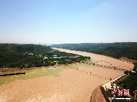 黄河2号洪水形成 小浪底持续泄洪调水