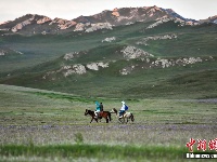 “一路观四季、十里不同天”——新疆独库公路自驾行