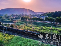 千瓣莲开玉泉寺 避暑圣境觅清凉——一句话叫响当阳