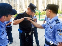 湖北襄阳：送警务实战技能到一线