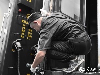 探访火车“4S”店：一天检修零部件上万余件