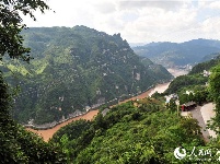 宜昌：夏日西陵峡 风景美如画