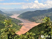 宜昌：夏日西陵峡 风景美如画