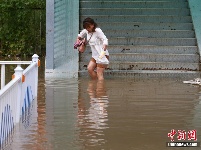 长春持续降雨 双阳河堤决口