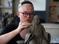 无声世界里让陶艺“说话”