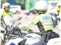 武汉首支汉警快骑女子队成立