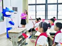 武汉90万中小学生开学第一课  争做军运最佳文明主场人