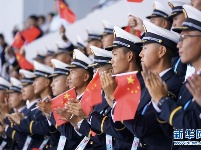 水上救生——女子50米假人救生：中国队包揽冠亚军