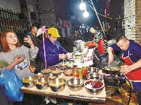 “功夫炒饭哥”炒出网红人生