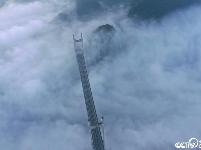 湖北恩施贡水河特大桥现“云端浮桥”景观