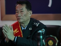 “下輩子還要當警察，還要繼續當戰友”——致敬.老警