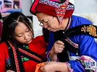 方寸之间绣绝活儿