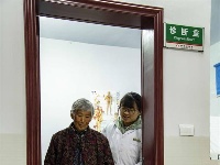 湖北五峰：大学生村医服务山乡医疗