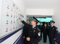 “下輩子還要當警察，還要繼續當戰友”——致敬.老警