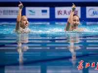 “水上芭蕾”武汉绽放