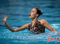 “水上芭蕾”武汉绽放