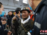 黑龙江双鸭山煤矿冒顶事故7名被困矿工全部获救