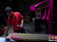 云南通海手工制香人