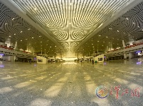 湖北摄影爱好者数万张图片记录高铁建设