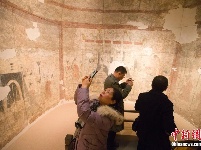 北朝墓葬壁画再现1500年前地下世界