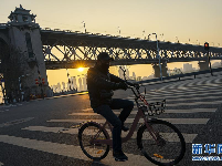 人间至味是团圆——武汉庚子元宵节全纪录 