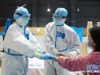 以中医治疗为主的武汉江夏方舱医院 