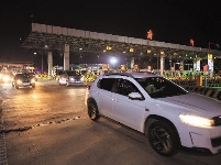 4月8日零时：离别76天，武汉“归队”