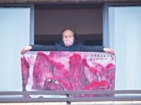 这是专属武汉人的阳台战疫