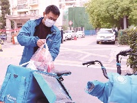 栉风沐雨的逆行 向阳而生的力量