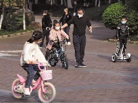 英雄城市 英勇归来 ——直击武汉“解封”首日
