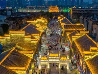 华灯点亮襄阳璀璨古城夜景