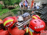 直击黄梅一村庄山体滑坡搜救现场（组图）