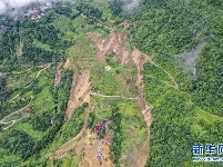 重庆武隆山体滑坡形成堰塞湖