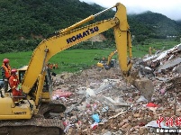 直击黄梅一村庄山体滑坡搜救现场（组图）