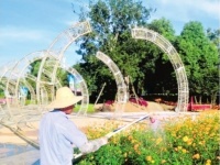 不惧“烤”验，他们干得热火朝天