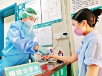 不惧“烤”验，他们干得热火朝天