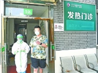 不惧“烤”验，他们干得热火朝天