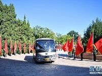 全国抗击新冠肺炎疫情表彰大会在京隆重举行