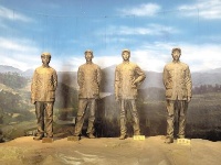 同仇敌忾御外侮 浴血奋战奏凯歌