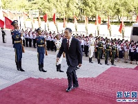 全国抗击新冠肺炎疫情表彰大会在京隆重举行