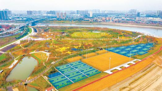 汉阳江滩为汉江系上“彩色腰带”